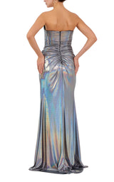 Silbernes Metallic-Cocktailkleid