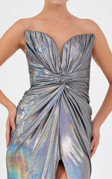 Silbernes Metallic-Cocktailkleid