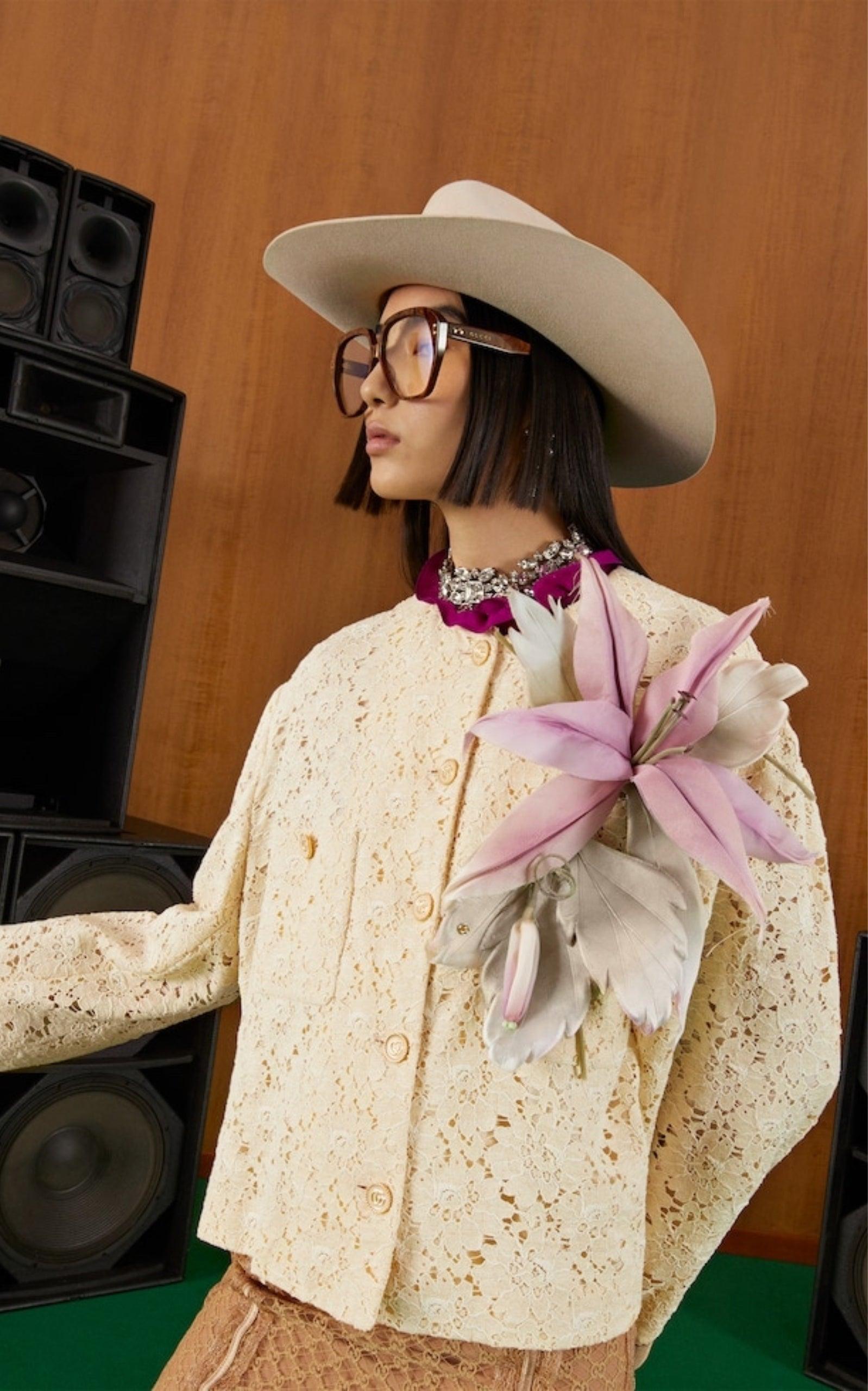 GucciCotton and Silk Flower White Brooch - Runway Catalog