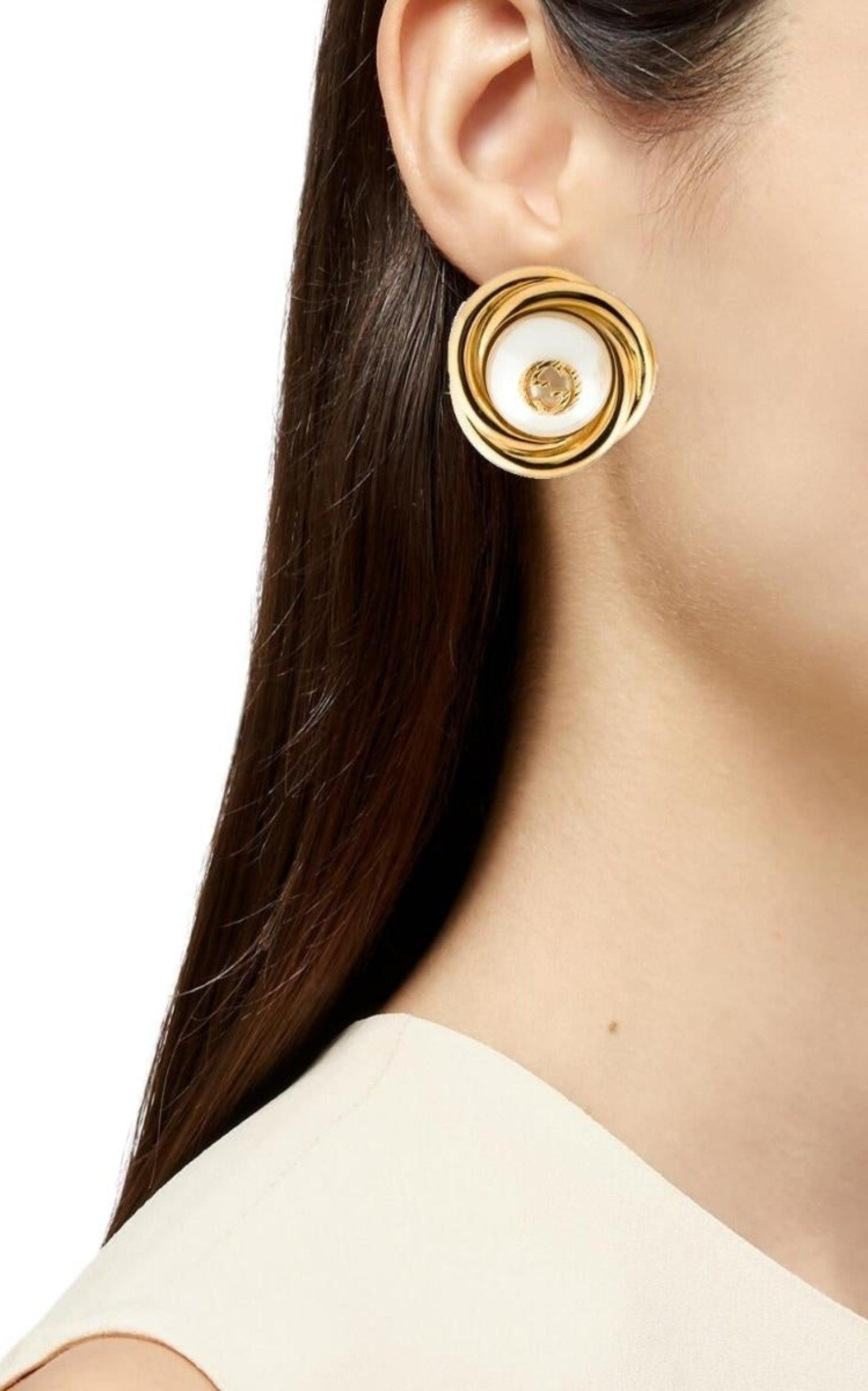 Gucci 18K White Gold Running G Stud Earrings | Bloomingdale's