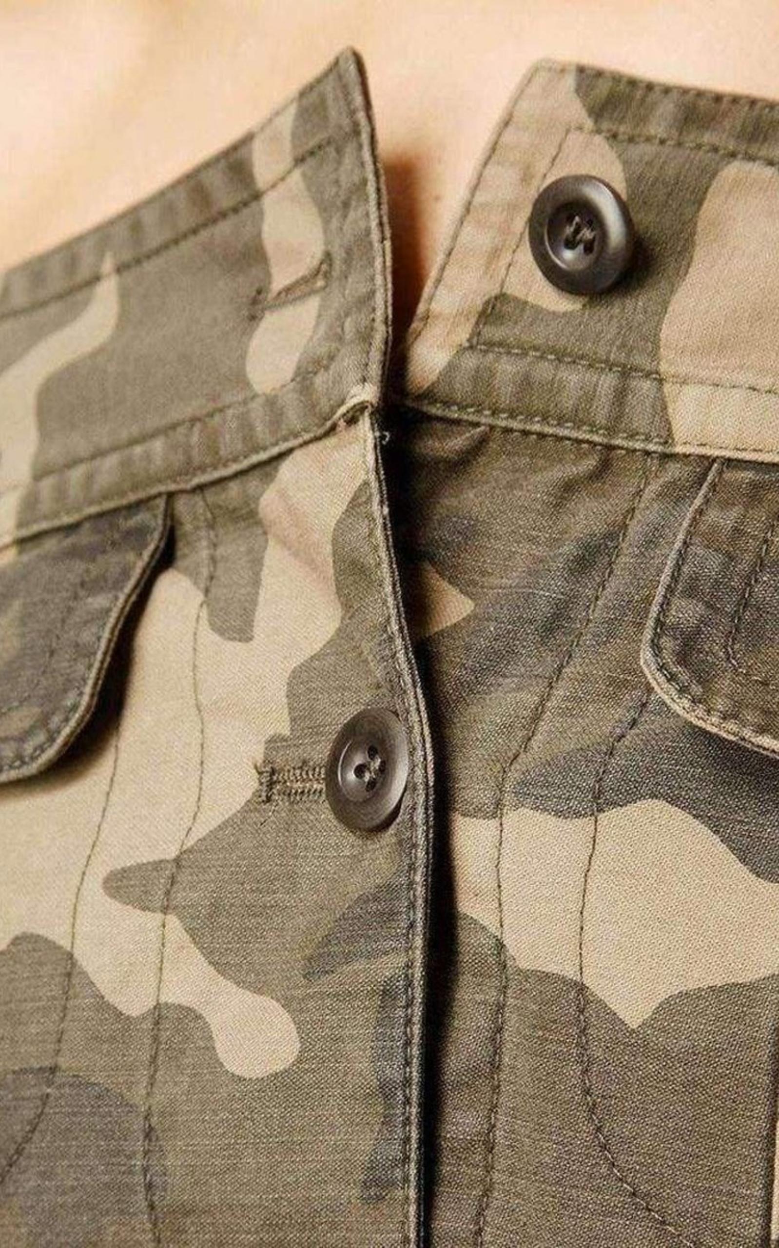 Off the Shoulder Camouflage Cotton Jacket