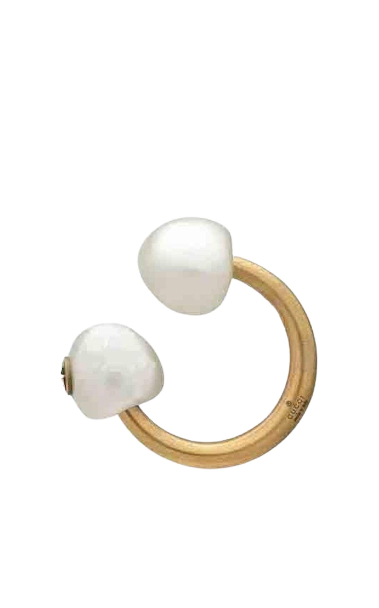  GucciSingle Earring with Pearls in Gold - Runway Catalog