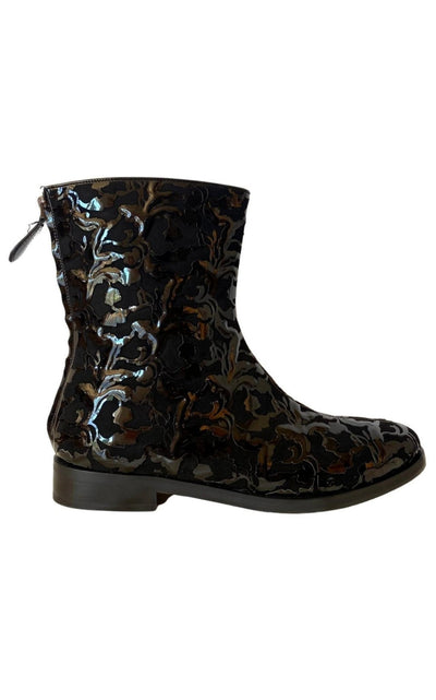 Alaïa Black Patent Leather Ankle Boots - Runway Catalog