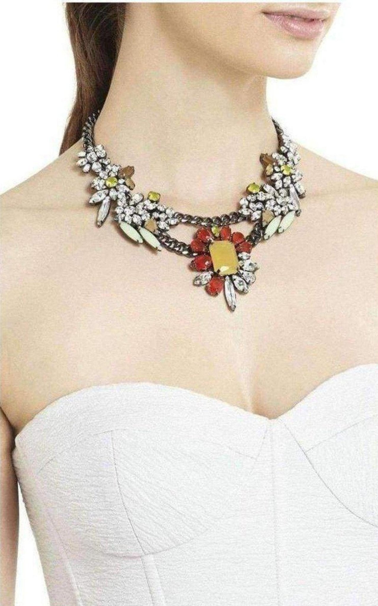 BCBGMAXAZRIA Floral Stone Necklace - Runway Catalog