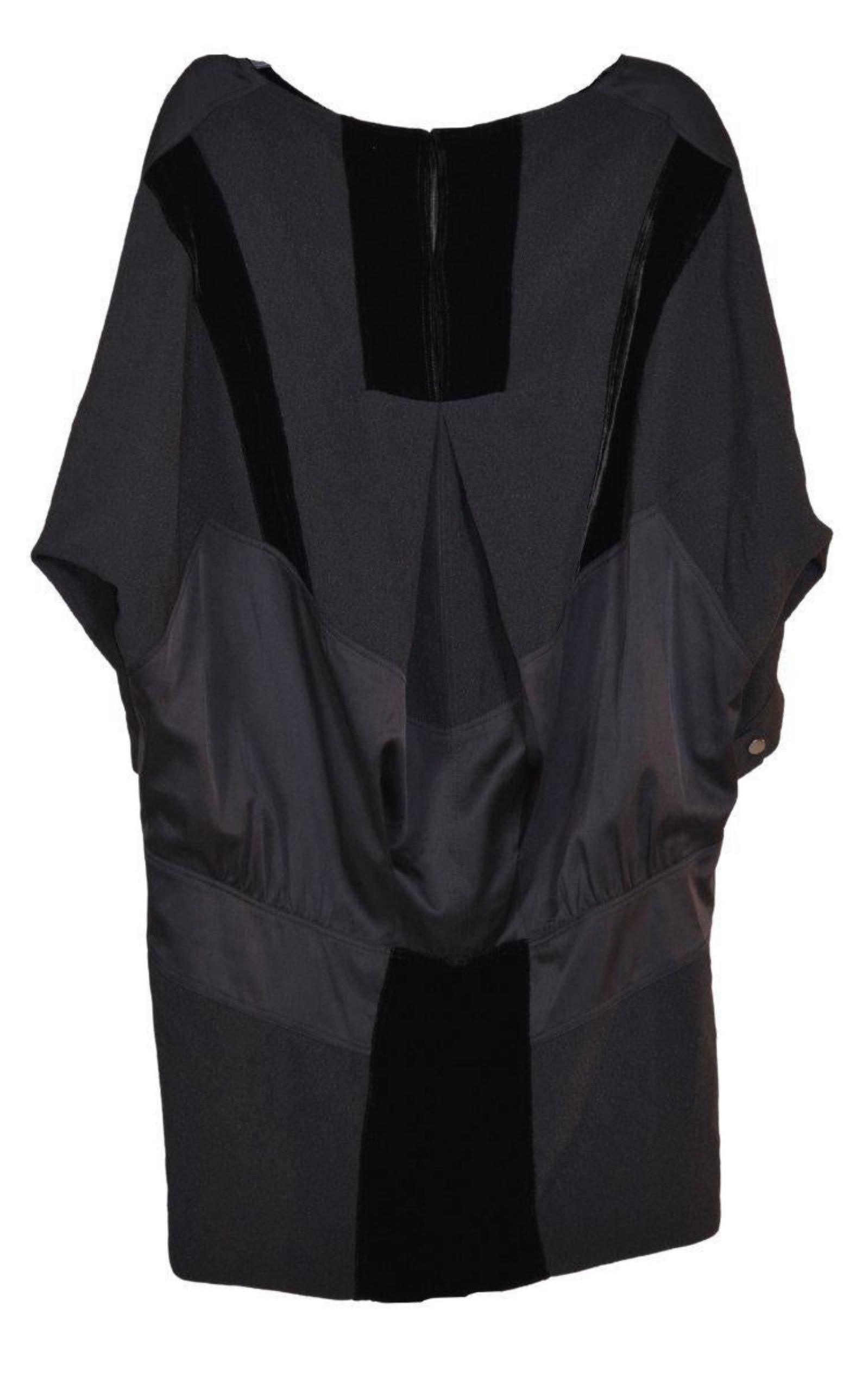  BCBGMAXAZRIABlack Bat Sleeve Mini Dress - Runway Catalog