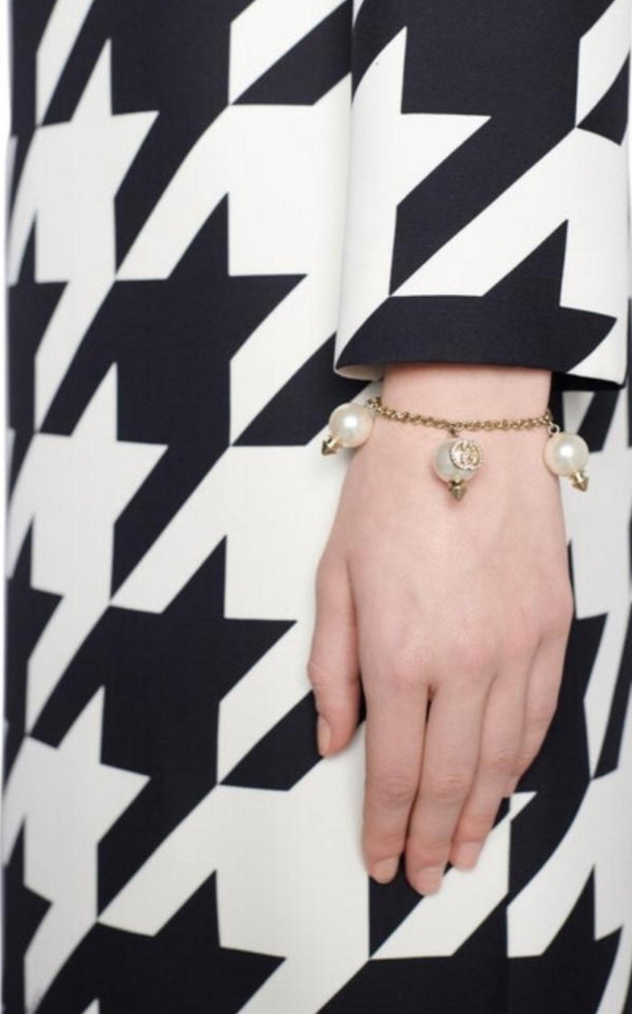 Gucci Interlocking G Bracelet with Pearls - Runway Catalog