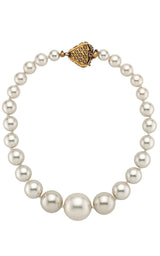 Pearl and Strawberry Closure Necklace Gucci