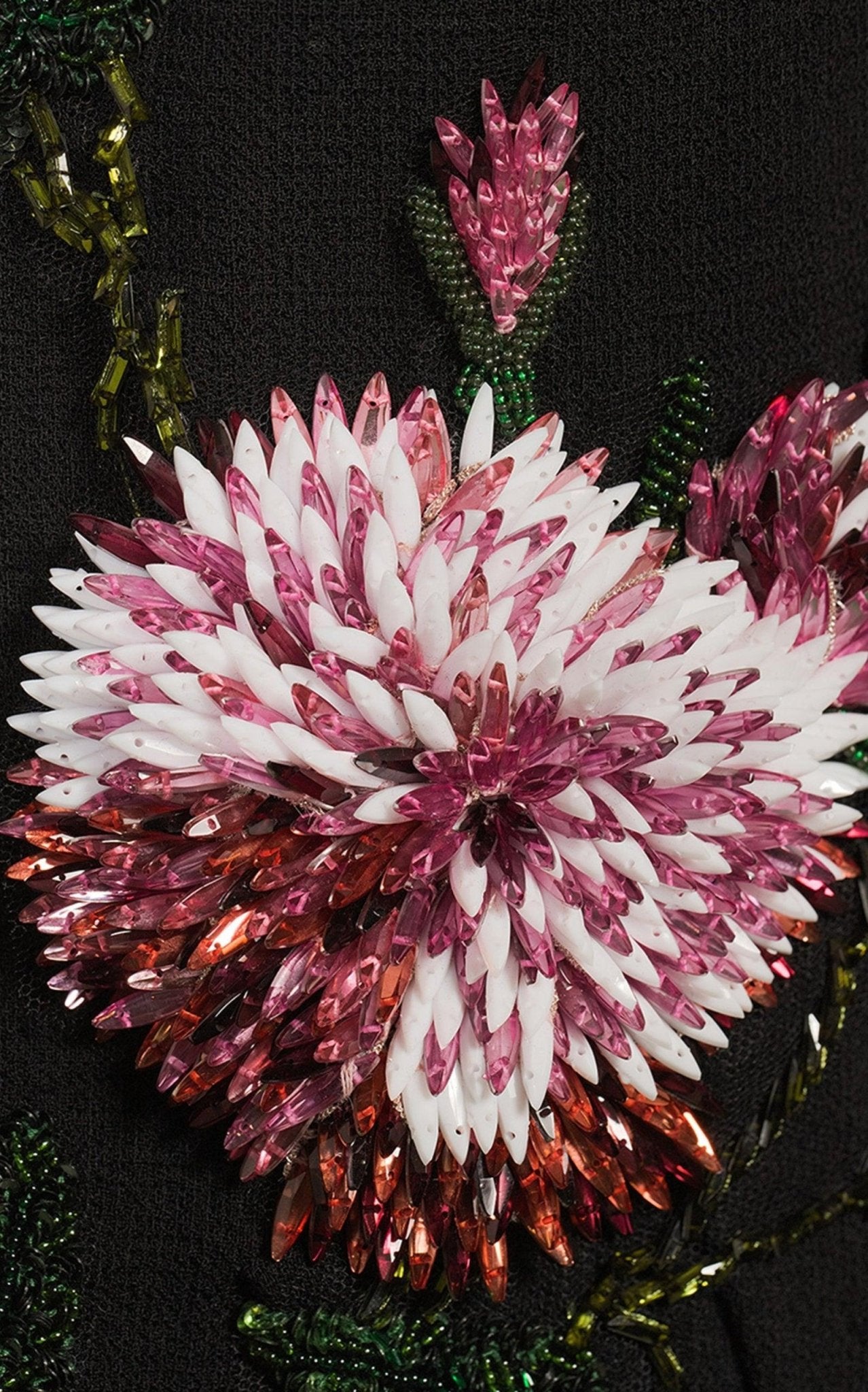 Oscar de la Renta V - neck Crystal Cocktail Dress - Runway Catalog