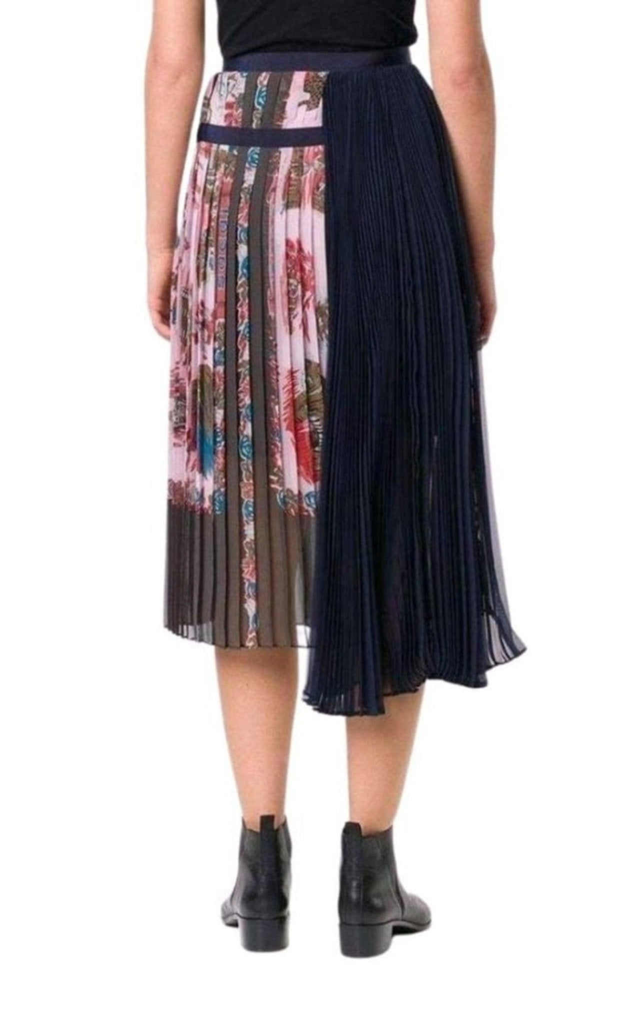 Sacai Souvenir Scarf Print Pleated Skirt - Runway Catalog