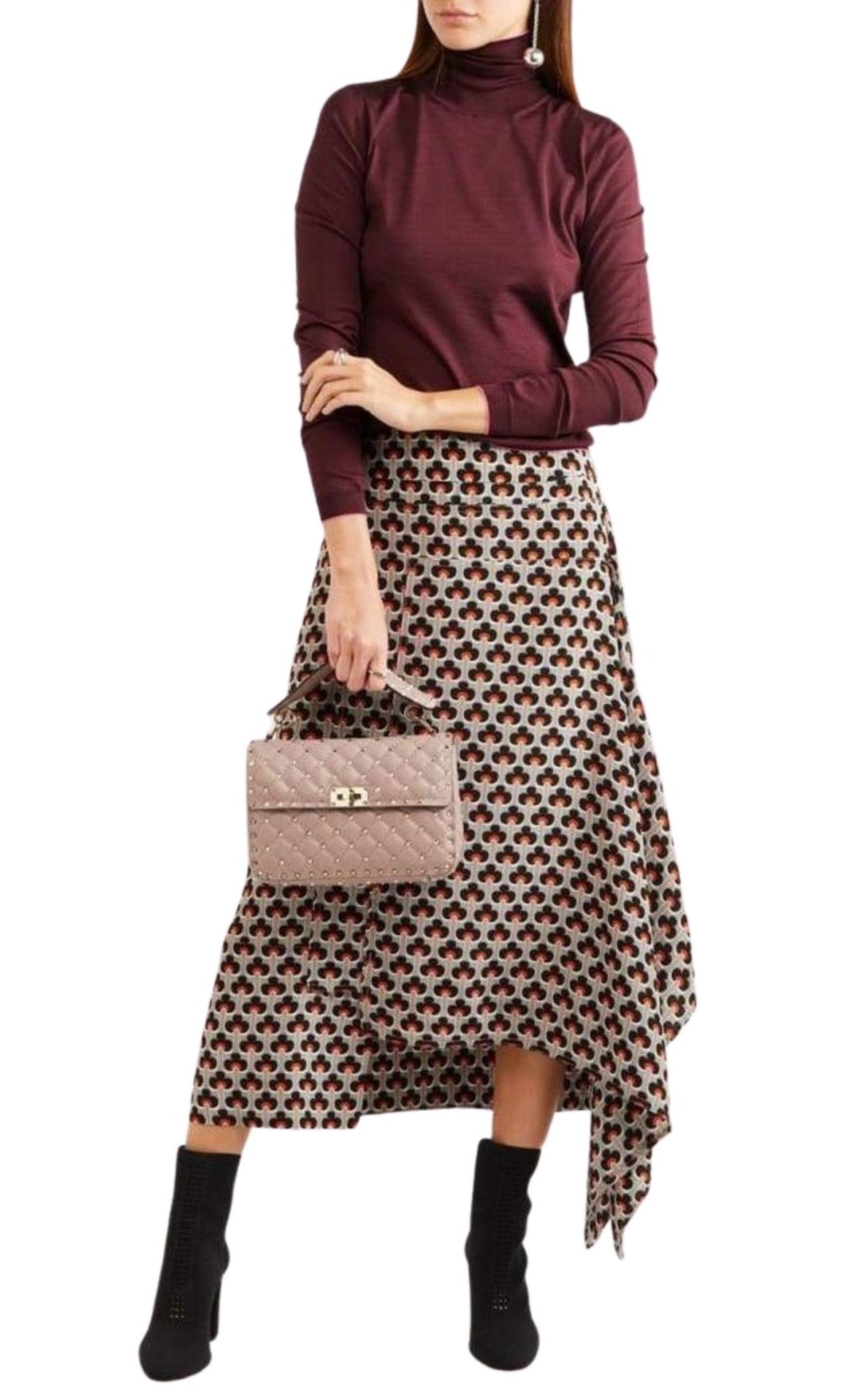 Valentino Beige Medium Rockstud Matelassé Bag - Runway Catalog